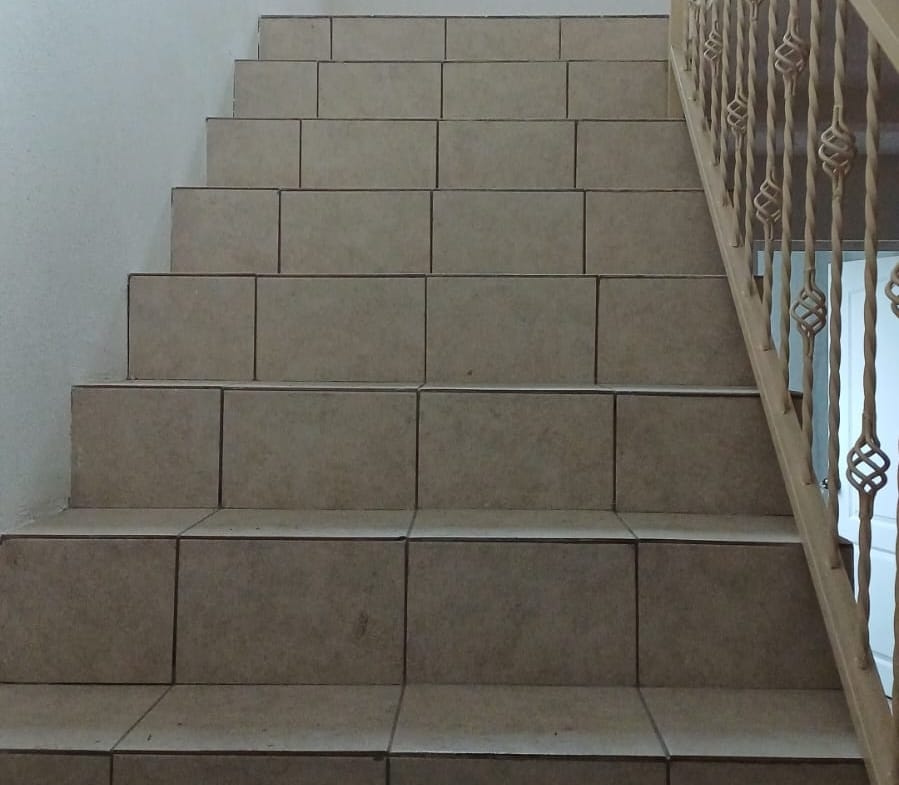 899