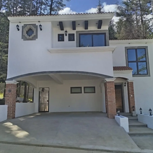 b3274e13-db93-47db-824c-a38ccbccb6ef